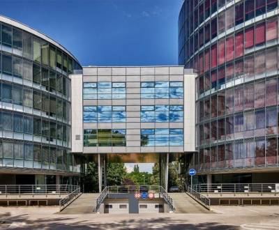 Prenájom moderných kancelárií na začiatku Petržalky 410 m2