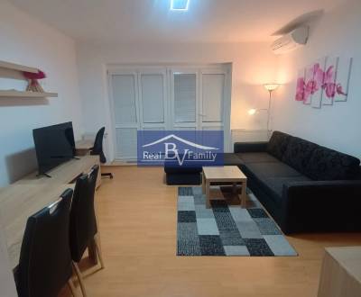 PRENAJATÉ - PRENÁJOM, LOVINSKÉHO, STARÉ MESTO - 3 IZBOVÝ BYT