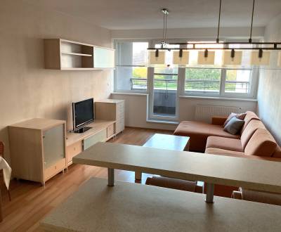 Prenájom štýlového 2-izbového bytu s lodžiou a garážou