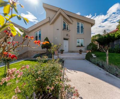 Na predaj rodinný dom na Pereši  s krásnou záhradou