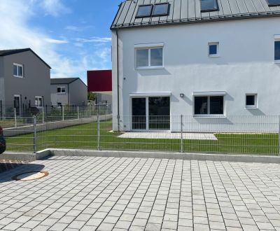 Ponúkame na prenájom - 2 izbový byt so záhradou v Brucku/ Leitha  AT