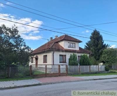 Rodinný dom dobrej lokalite, skoro 10 árový pozemok, slnko celý deň, p