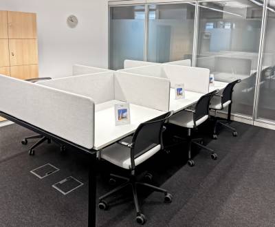 Nájdite vyhradený stôl v oblasti Regus Cassovar Business Center