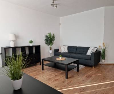 PRENÁJOM 3i byt s predzáhradkou, parking, klima, Zálesie, BEZ PROVÍZIE