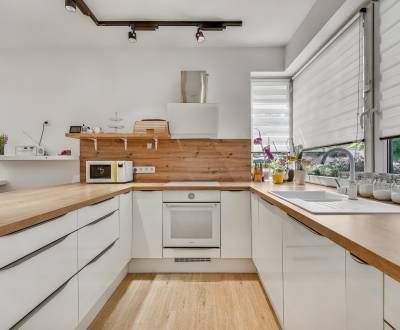 REZERVOVANÉ 4 izbový dom.100 m2, pozemok 208 m2, Štúrova ul, Stupava