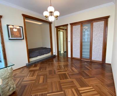 Prenájom útulného klimatizovaného bytu v centre Bratislavy s výhľadom 