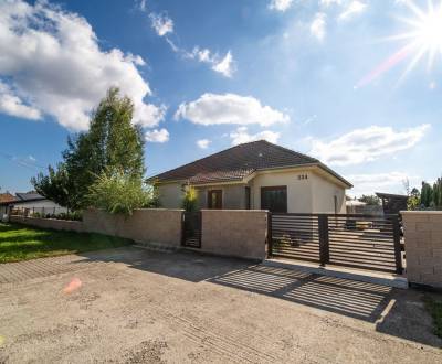 NOVINKA! Na predaj praktický trojizbový rodinný dom