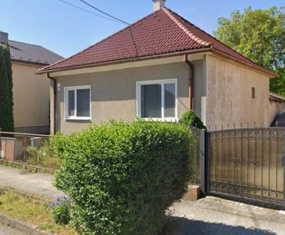 PREDAJ: 2 izbový rodinný dom, Chtelnica