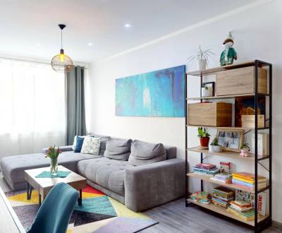 Moderný 3-izbový byt s balkónom a veľkou pivnicou v centre N. Dubnice