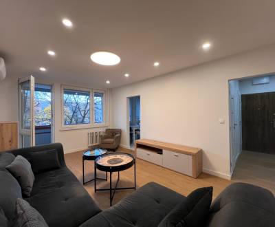 ZARIADENÝ, ELEGANTNÝ 3-IZBOVÝ BYT S KLIMATIZÁCIOU A VEĽKOU LODŽIOU