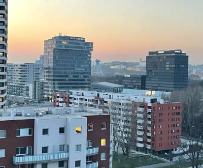 Na prenajom 2.izbový .byt NOVOSTAVBA, Bratislava, Peržalka, Bosáková 