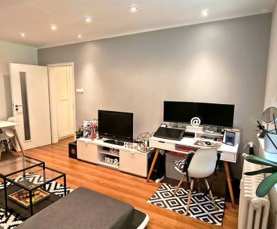 Kompletne zrekonštruovaný 2-izbový byt, Polereckého