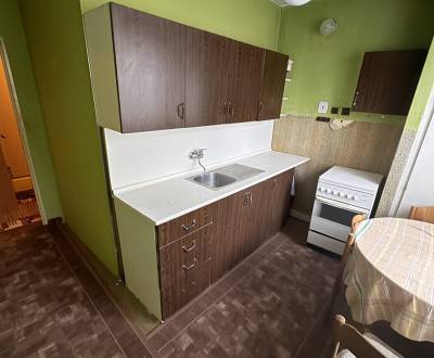 Na predaj: 2-izbový byt s balkónom v centre Šiah 47500eur