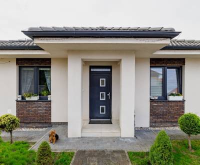 - EXKLUZÍVNE - PREDAJ - 4 IZBOVÝ RODINNÝ DOM - HORNÁ POTÔŇ 