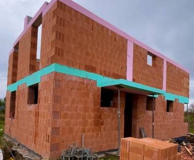 Predaj novostavby 5-izbových rodinných domov v Stupave (105)