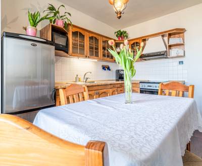 * REZERVOVANÝ * 3 izbový byt blízko centra - Poprad