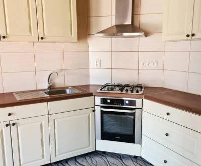 5-izb. dvojpodlažný rodinný dom, Rovinka