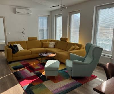 Predám 3 izbový byt Trenčianske Teplice, Terasa a Parkovacie miesto