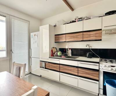 – PREDAJ 3 IZBOVÝ BYT 68m2 – ŠEVČENKOVA – PETRŽALKA 