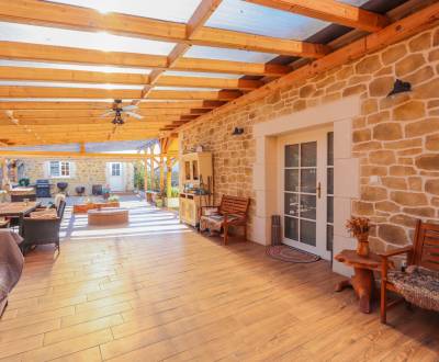 Na predaj 6iz. rodinný dom v obci  Podolie