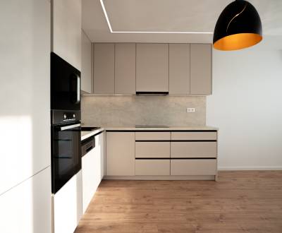 NOVINKA - štýlový 3i 61 m2 + balkón - Dubnica nad Váhom