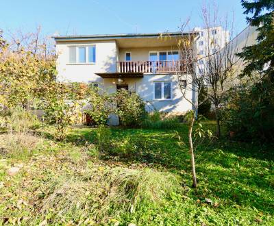 Poschodový rodinný dom vo vyhľadávanej lokalite Michaloviec