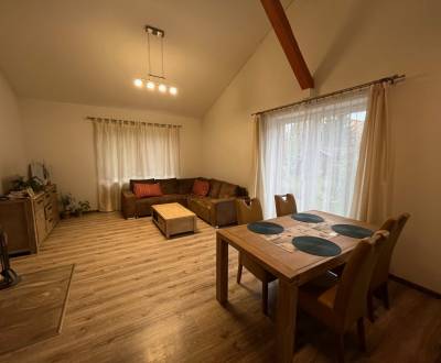 PREDAJ: rodinný dom Rakytovce, pozemok 698 m2, cena 460.000€