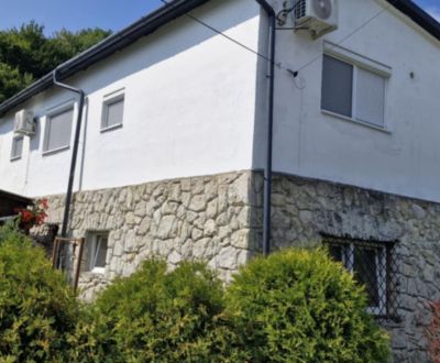 PREDAJ 1 a 1/2 izbový byt, Holloháza, Maďarsko