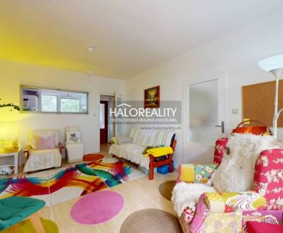 Predaj, štvorizbový byt Komárno, Hradná - ZNÍŽENÁ CENA