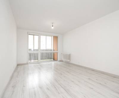 3i byt 72m2 + lodžia, 7.p., M. Bela - Trenčín