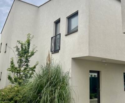 Prenájom 3-izb.byt so záhradkou, 65m2, Ivanka pri Dunaji, Pekná ul.