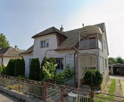 PREDAJ: 5 izbový rodinný dom, Čachtice