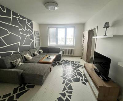 Predaj 3 izbový byt Komárnická ulica, Bratislava II. Ružinov