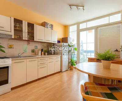 REZERVOVANÉ - Predaj, dvojizbový byt Prievidza, Sídl...