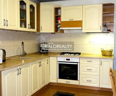 Predaj, rodinný dom Malé Leváre - EXKLUZÍVNE HALO RE...