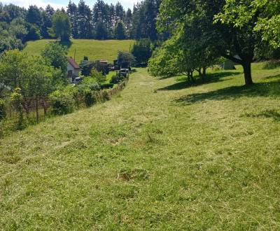 Exkluzívne na predaj slnečný rekreačný pozemok 1659 m2 Žilina-Strážov