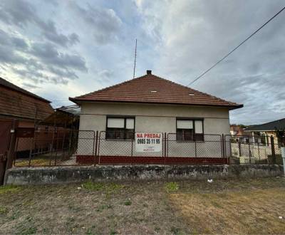 Predáme  zachovalý rodinný dom- Veľké Lovce