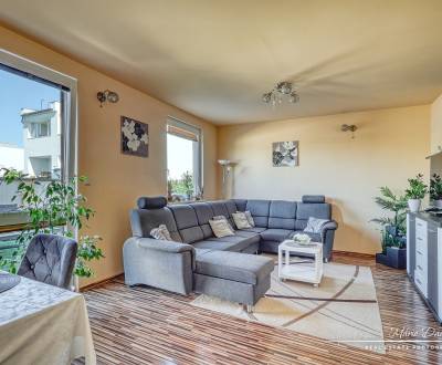 REZERVOVANÉ 5 izbový poschodový drevodom v obci Cífer