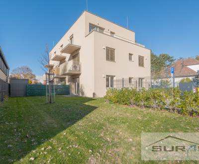 2-izbový byt s predzáhradkou 135 m² a parkovaním v tichej časti BA