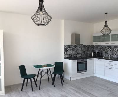 PRENÁJOM 1i byt s Loggiou, Tomášikova ul., Ružinov