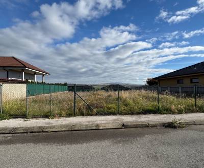 Na predaj slnečný, rovinatý stavebný pozemok Krásna Na hore, Košice