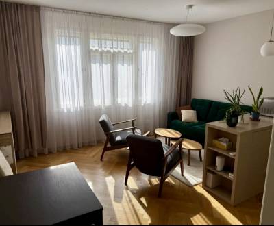 Prenájom pekný 3 izbový byt, Dunajská ulica, Bratislava I. Staré Mesto