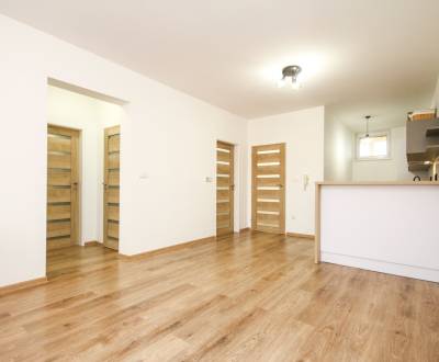3i byt 77m2 + balkón, Beckov - Nové Mesto nad Váhom 