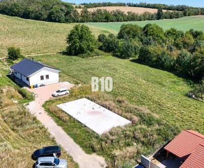 Základová doska na  575 m2 pozemku - Čeľadice