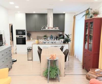 Predaj, trojizbový byt Komárno