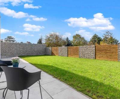 BÝVANIE VO VILA DOME - POSLEDNÝ VOĽNÝ 3-IZBOVÝ BYT SO ZÁHRADOU