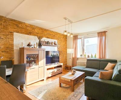 REZERVOVANÉ - Na predaj 3-izbový byt, Fraštacká ulica – Hlohovec