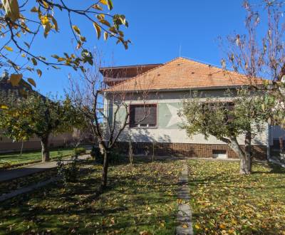 5-izbový rodinný dom na predaj v Hornom Ohaji, okr. NR, pozemok 1251m2