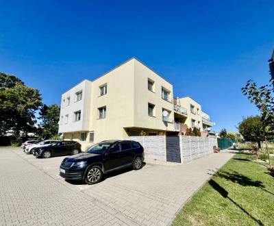 Predaj 2 izbového bytu s balkónom v Rovinke, 58m2