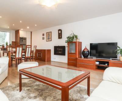 5i (7i) rodinný dom, zimná záhrada, BA IV., Chrobákova , 300 m2